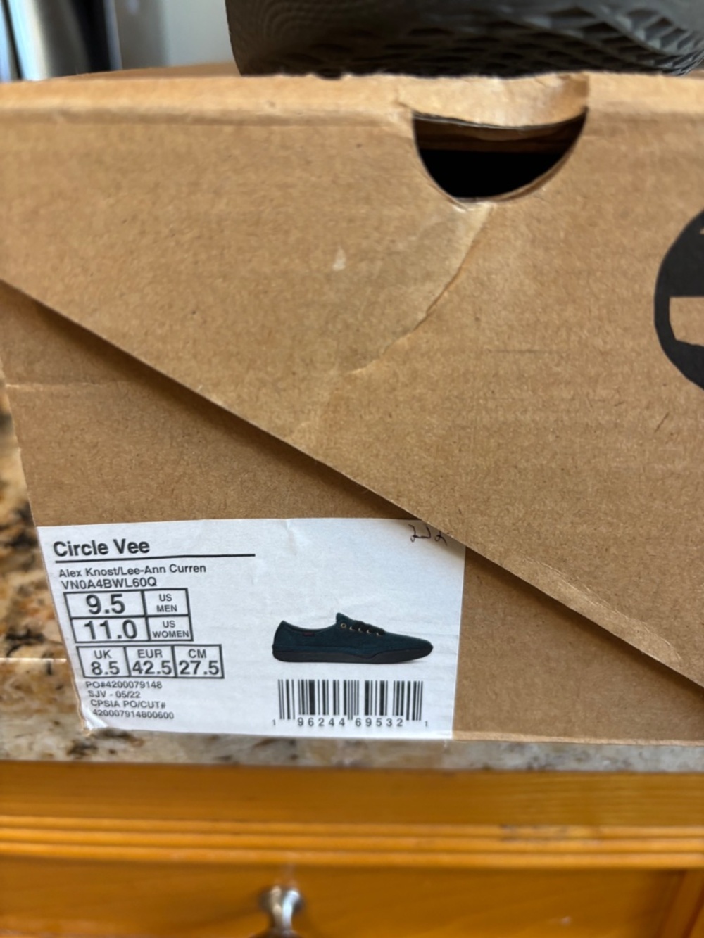 Vans - Picture 2 of 2